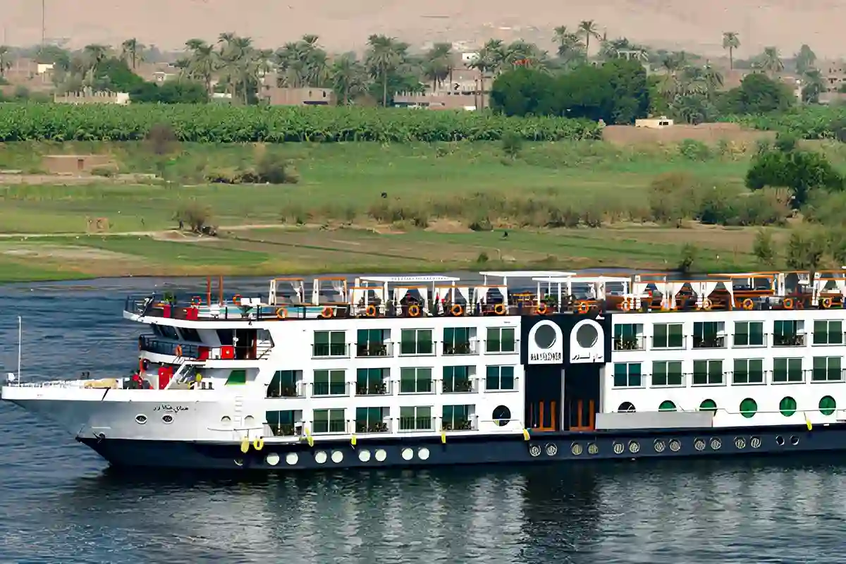 5-day luxury Nile Cruise Luxor to Aswan with Balloon Ride