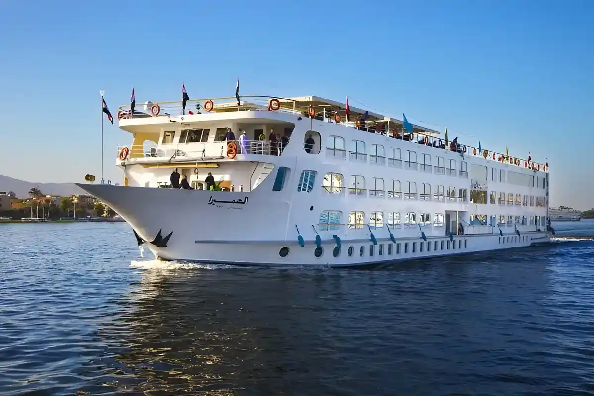 Croisière privée de luxe de 4 jours sur le Nil, d'Assouan à Louxor avec Abou Simbel | Expérience premium en Égypte
