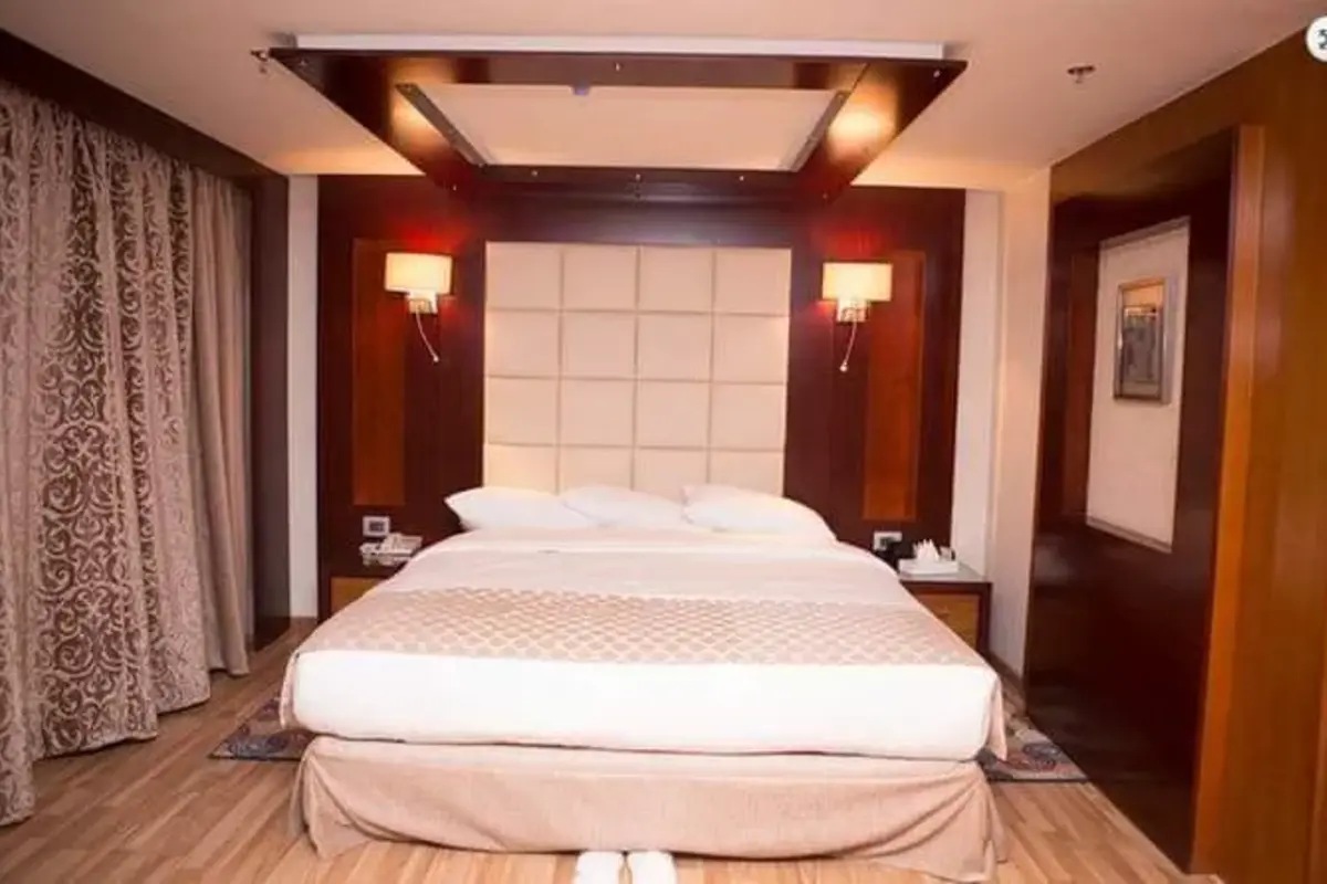 Luxury Nile Cruise Aswan to Luxor 4 Days | 5-Star Nile Cruise 