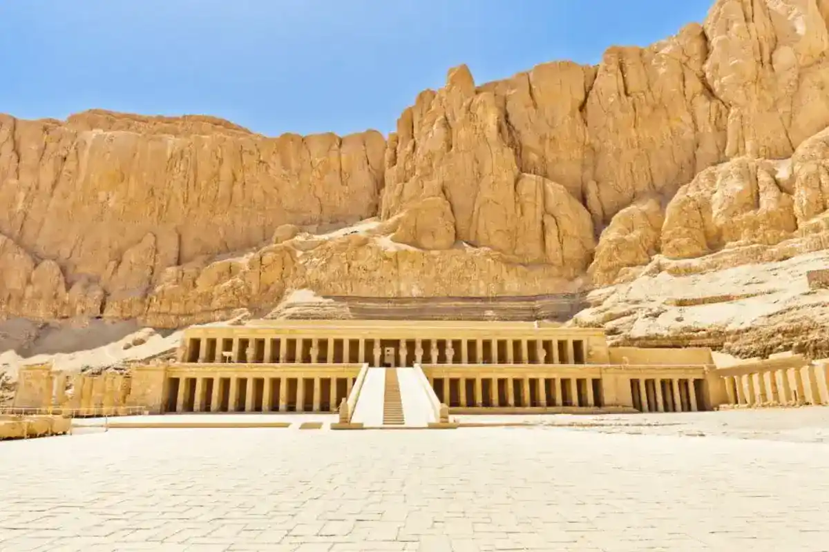 Au départ d'Hurghada : excursion d'une journée à Louxor en bus