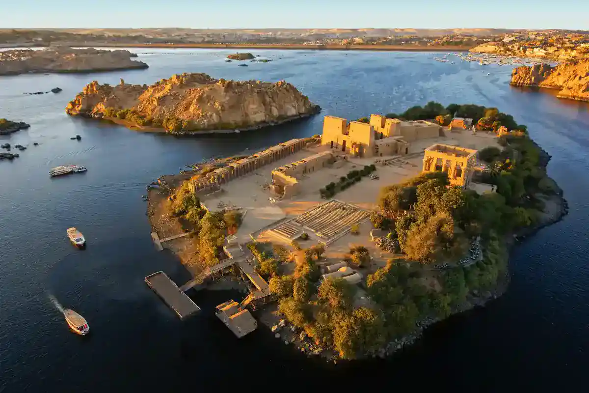 Aswan Private Tour: High Dam, Philae Temple