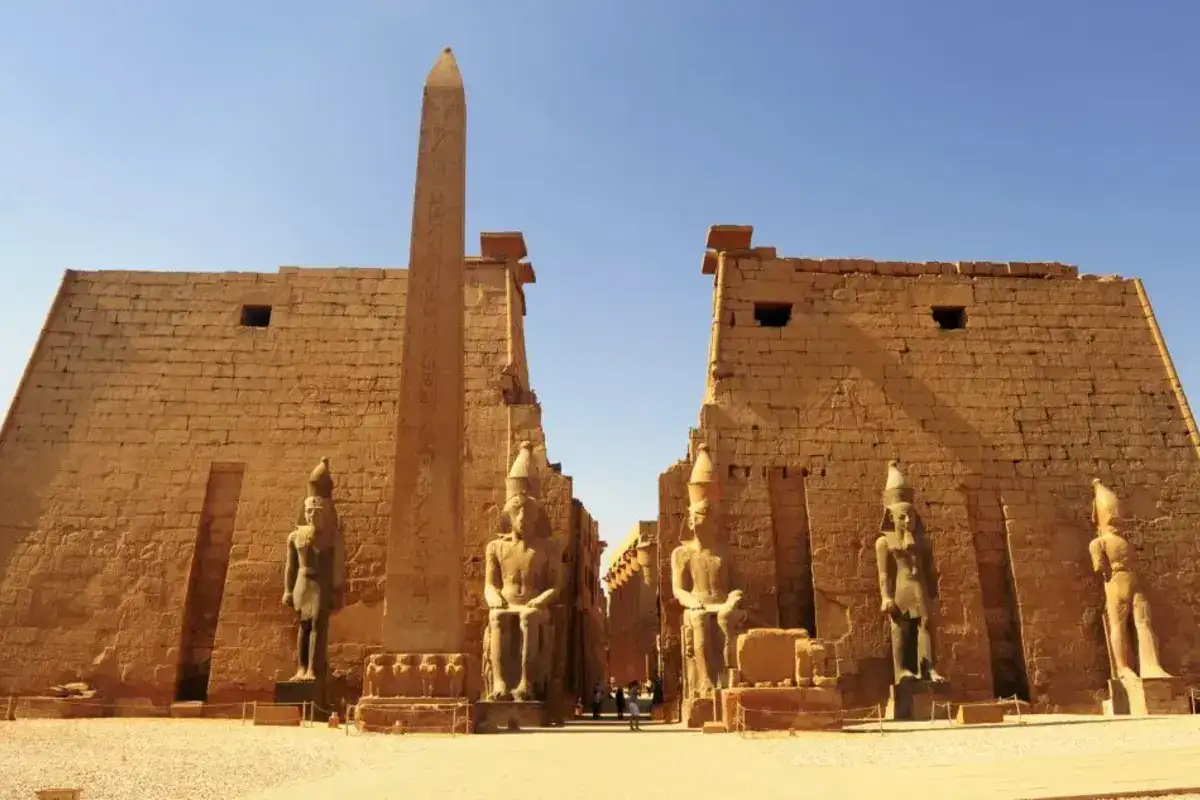 3-Day Cairo & Luxor Tour by Flight-Pyramids & Ancient Temples