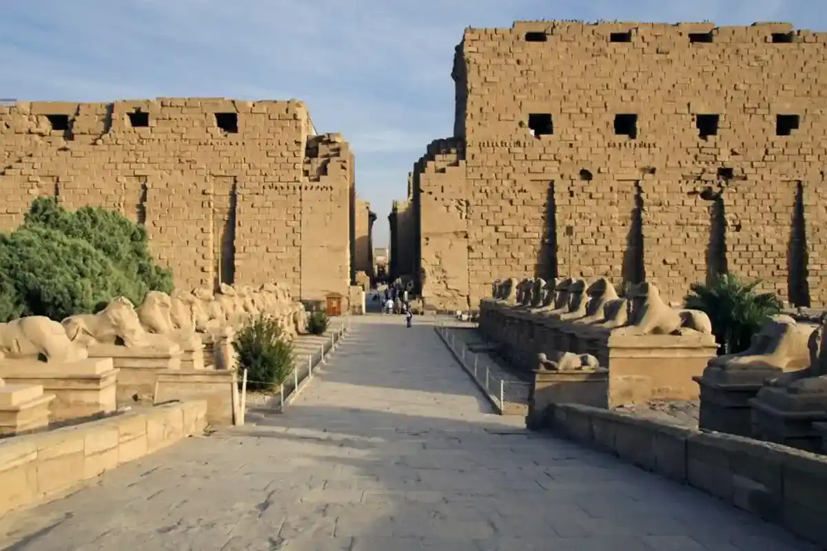 Excursion de deux jours à Louxor au départ d'El Gouna : Vallée des Rois, Karnak et vol en montgolfière en option