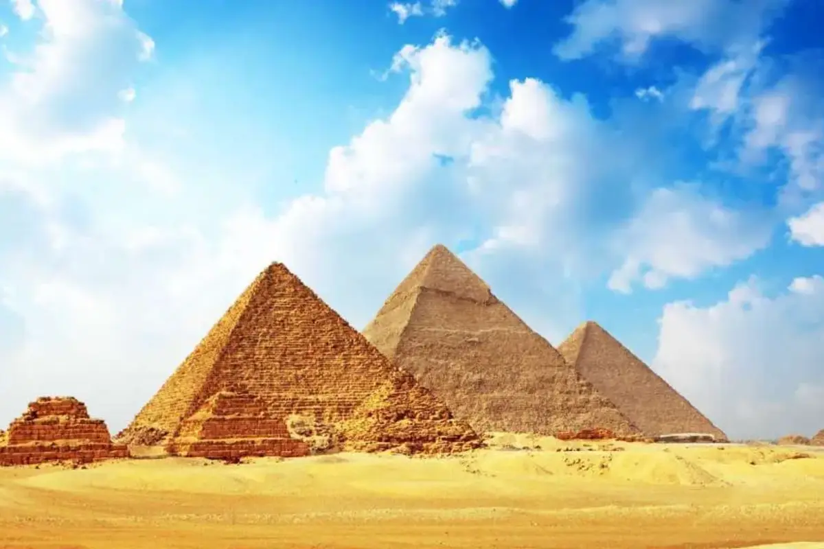 Voyage à travers les merveilles historiques de l'Égypte