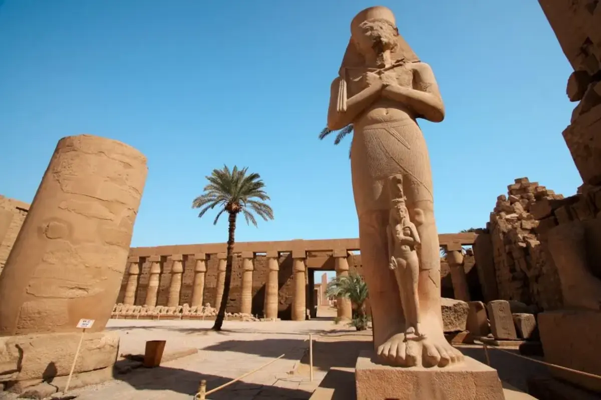 Au départ d'Hurghada : excursion d'une journée à Louxor en bus