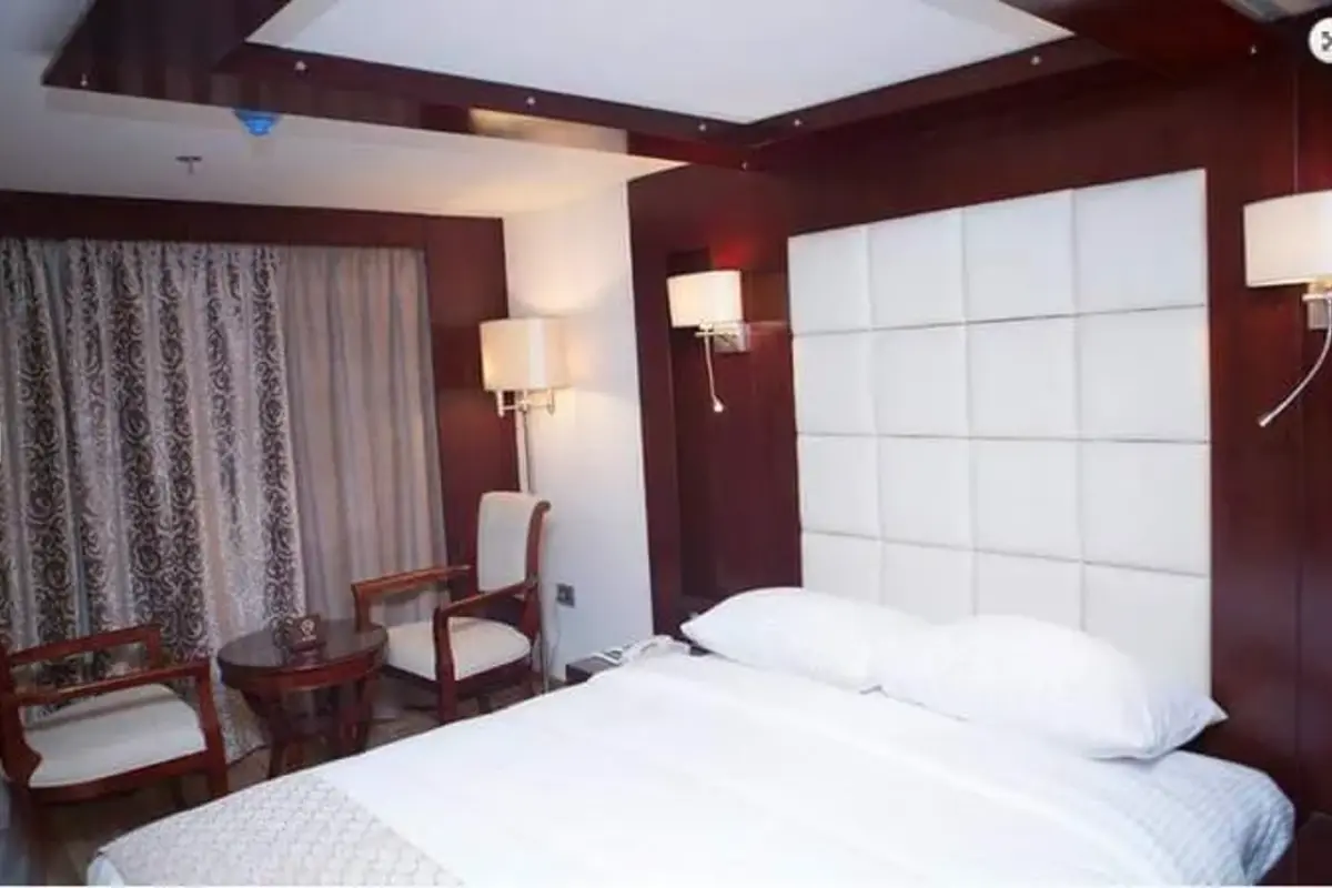 Luxury Nile Cruise Aswan to Luxor 4 Days | 5-Star Nile Cruise 