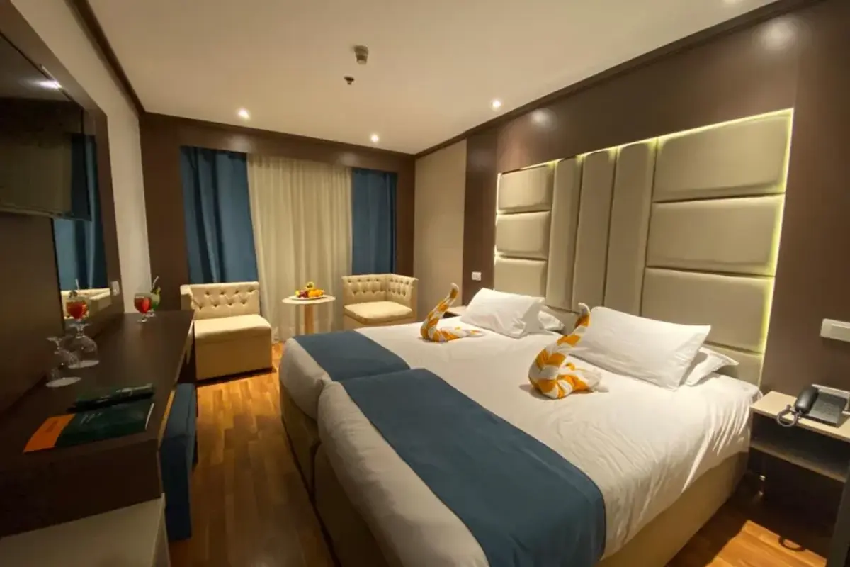 9 Days Egypt Luxury Tour: Cairo, Luxor, Aswan & Nile Cruise | Guided Tours