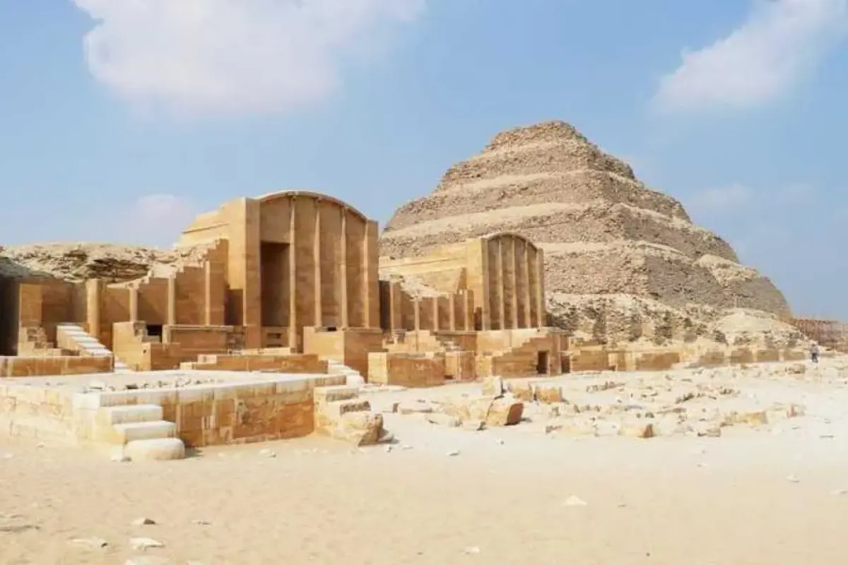 Giza Pyramids, Saqqara & Memphis Day Tour | Private Cairo Excursion