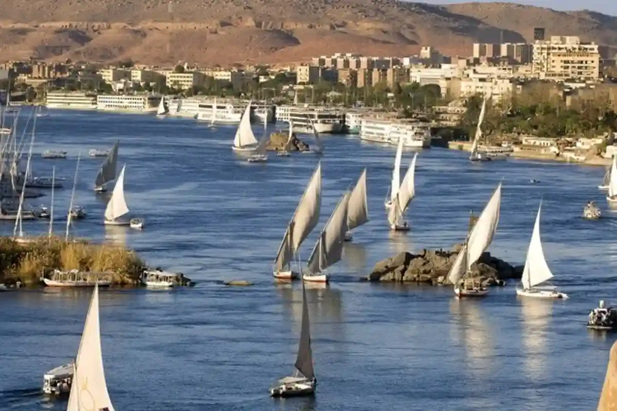 5-Day Nile Cruise to Aswan with Balloon Ride